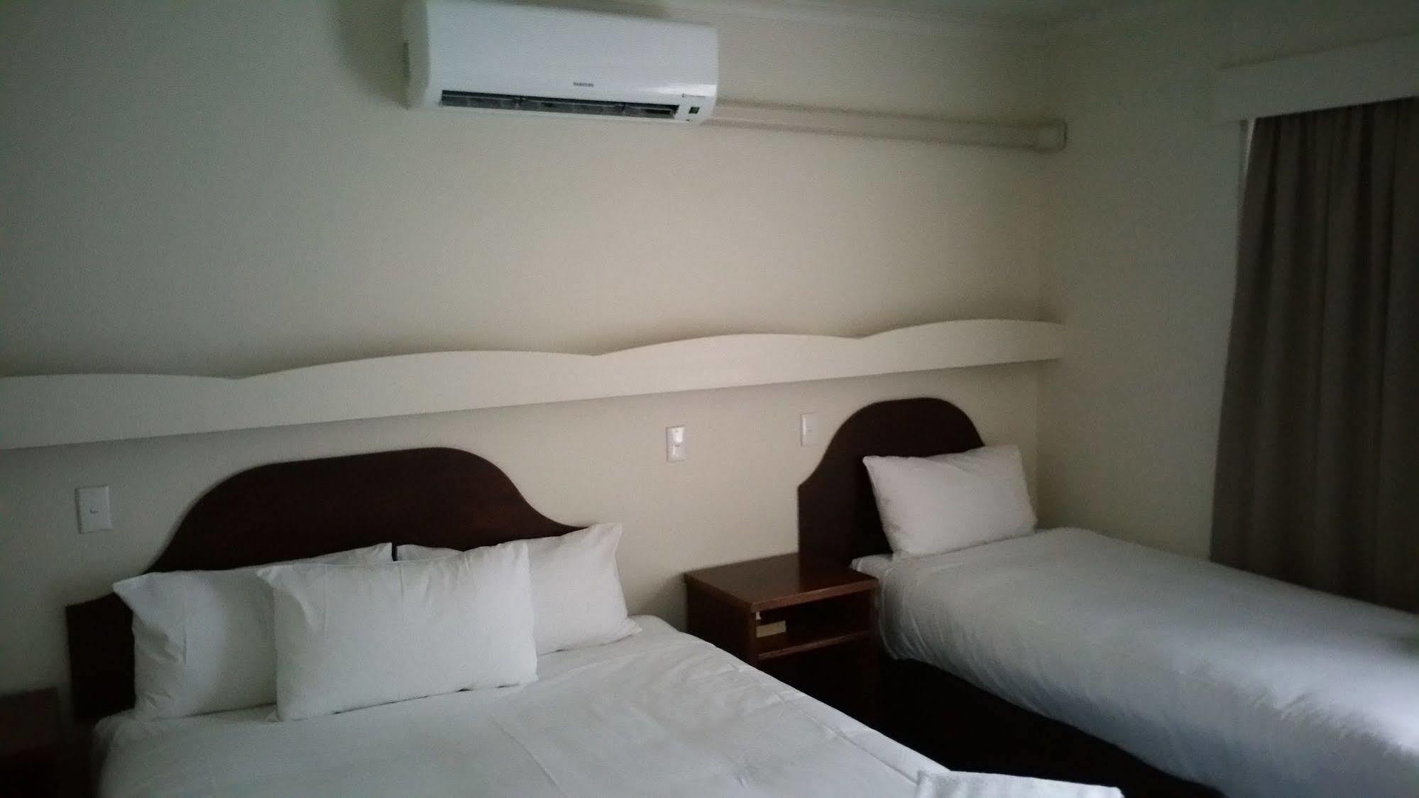 City View Motel Montagu Bay Dış mekan fotoğraf